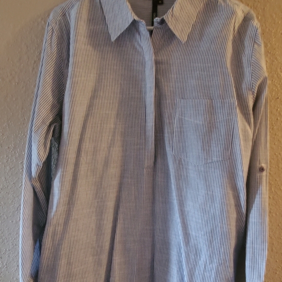 Shirt - Picture 3 of 4